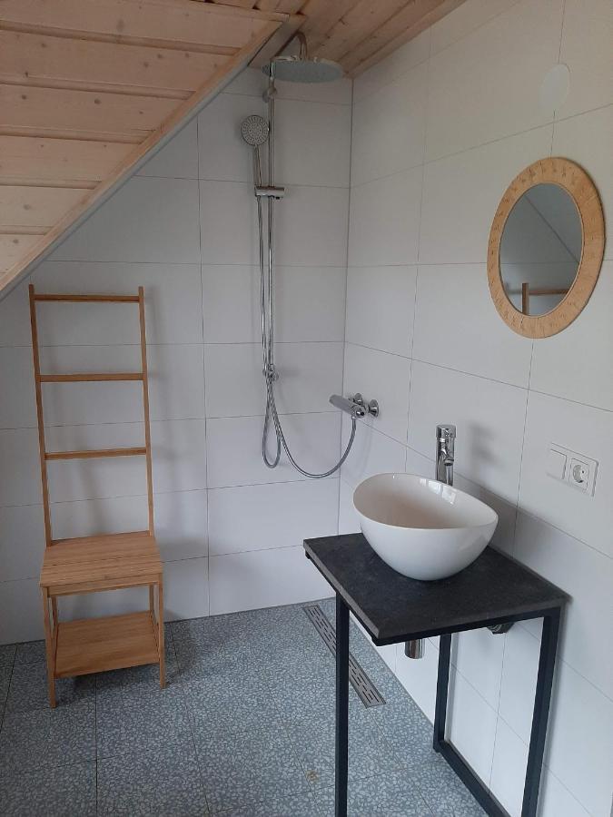 Vakantiehuis Met Hottub En Barrelsauna ออมเมิน ภายนอก รูปภาพ