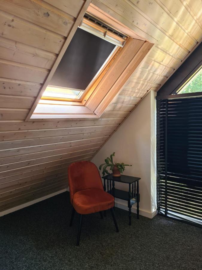 Vakantiehuis Met Hottub En Barrelsauna ออมเมิน ภายนอก รูปภาพ